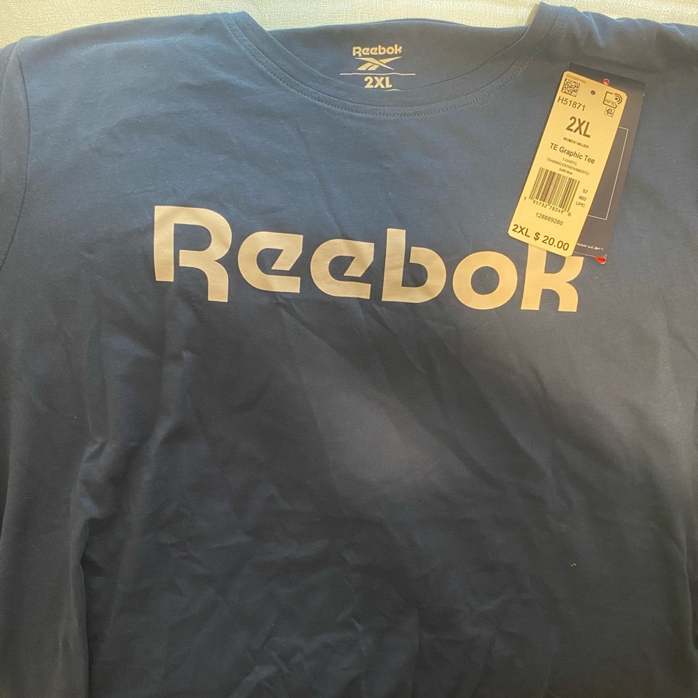 WOMENS reebok shirt